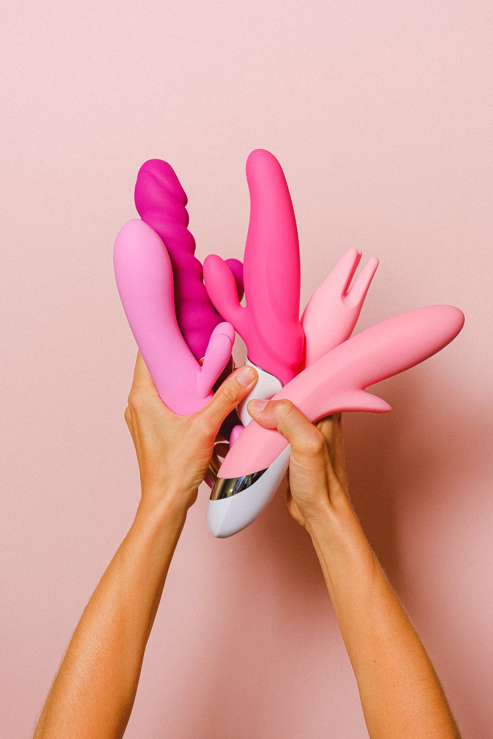 Is it weird to give your friend a sex toy as a gift? photo